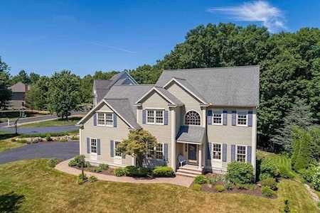 27 Stirling Street Andover, MA 01810