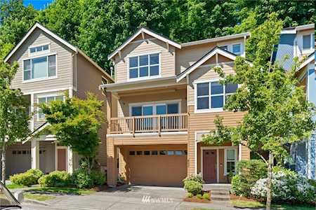 493 Lingering Pine Dr NW Issaquah, WA 98027