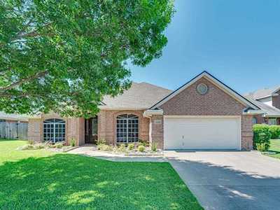 8528 Smith Drive North Richland Hills, TX 76182