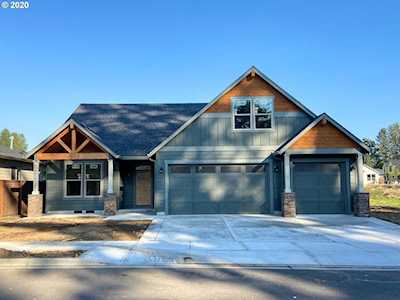 4119 SE 17th Ave Brush Prairie, WA 98606