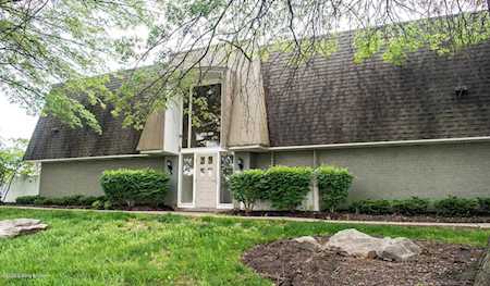 407 La Fontenay Ct Louisville, KY 40223