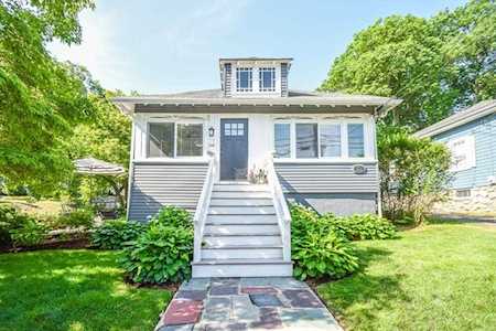 68 Summit Street Waltham, MA 02451