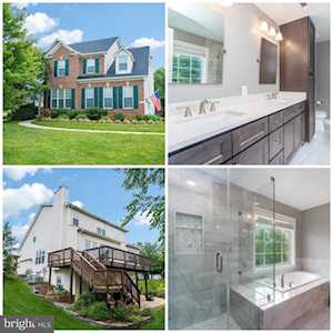 5203 Pine Crossing Ln Burke, VA 22015