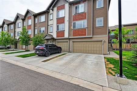 140 Copperpond Villa SE #68 Calgary, AB T2Z 5B8