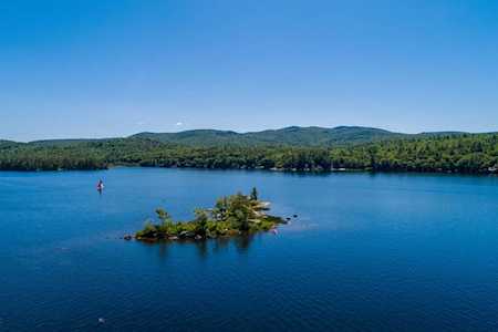 196 East Shore Footpath Dr #200 Bradford, NH 03221