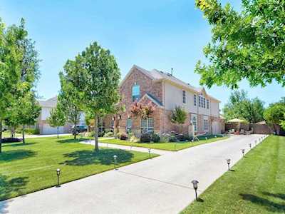 1741 Bassett Hound Drive Fort Worth, TX 76052