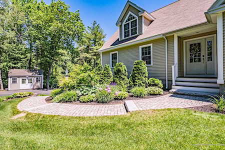 5 Hidden Creek Dr Scarborough, ME 04074