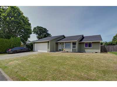 1800 NE 149th Cir Vancouver, WA 98686