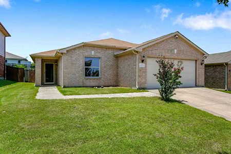 13777 Canyon Ranch Road Fort Worth, TX 76262