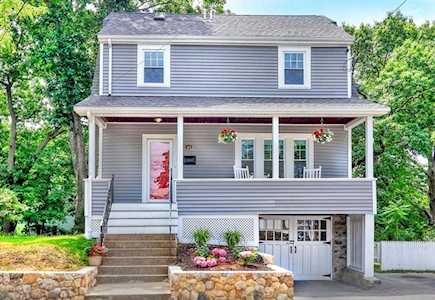 22 Huntington Road Arlington, MA 02474