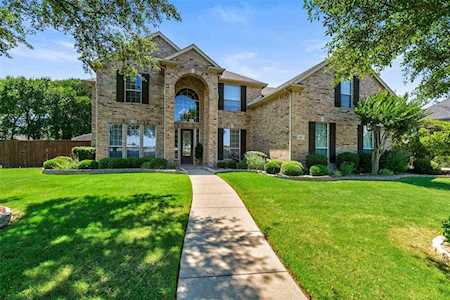 804 Meandering Woods Drive Keller, TX 76248