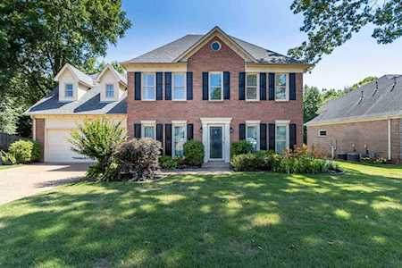 622 Alexandria Dr Collierville, TN 38017