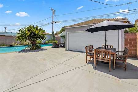 5023 Faust Avenue Lakewood, CA 90713
