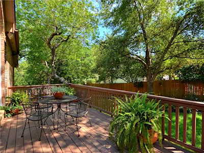 8005 High Hollow Dr Austin, TX 78750