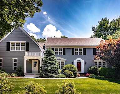 18 Kendall Drive Westborough, MA 01581