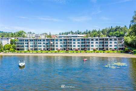 9727 NE Juanita Drive #405 Kirkland, WA 98034