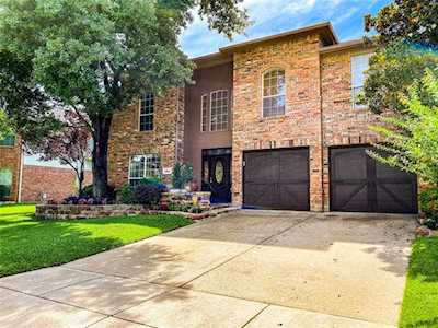 6817 Danieldale Drive Fort Worth, TX 76137