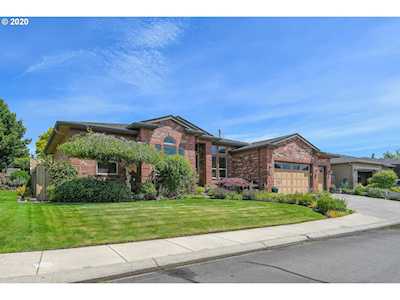 741 W Dogwood St Washougal, WA 98671