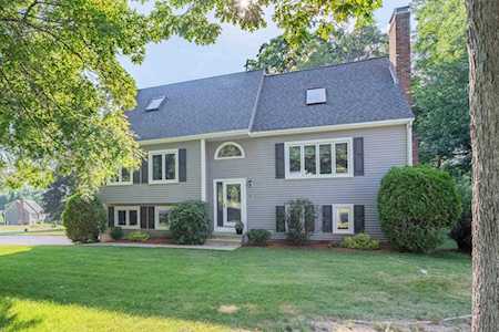 7 Wachusett Dr Sutton, MA 01590