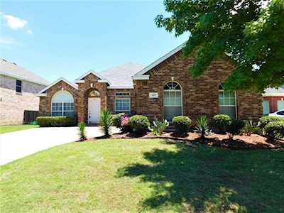 829 Water Oak Drive Allen, TX 75002