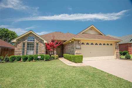 3341 Tommy Hays Drive Haltom City, TX 76117