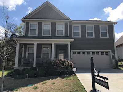 2041 Hamilton Hill Dr Antioch, TN 37013