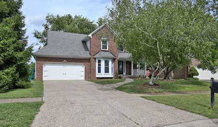 3907 Hurstbourne Woods Dr Louisville, KY 40299