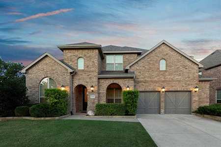 1008 Fieldcrest Trail Roanoke, TX 76262