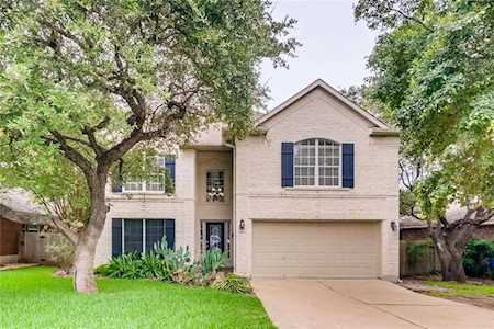 8828 Tiombe Bnd Austin, TX 78749