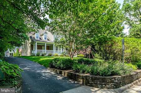 208 Jefferson St Falls Church, VA 22046