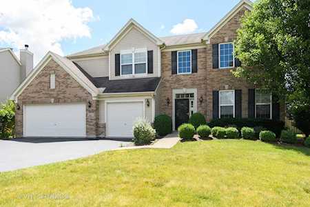 1807 Raes Creek Dr Bolingbrook, IL 60490
