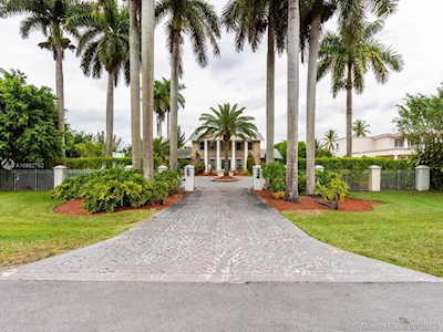 12131 SW 2nd St Plantation, FL 33325