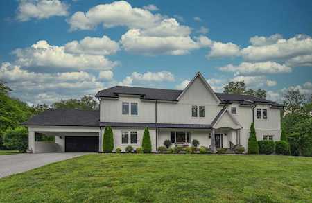 106 Skyview Drive Hendersonville, TN 37075