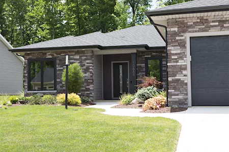 10664 Azbury Boulevard Roanoke, IN 46783