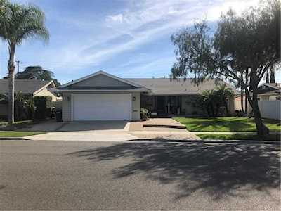 924 Junipero Drive Costa Mesa, CA 92626