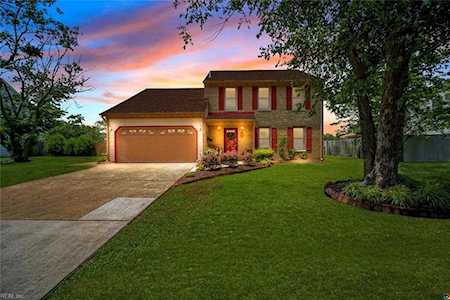 2328 Huckleberry Trl Virginia Beach, VA 23456