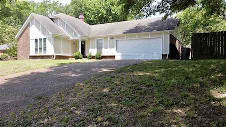 8548 Edney Ridge Dr Memphis, TN 38016