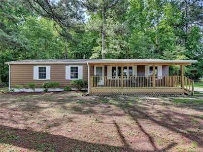 5111 Forest Acres Ln North Chesterfield, VA 23237