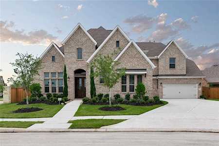 11006 Cottonwood Shores Ct Cypress, TX 77433