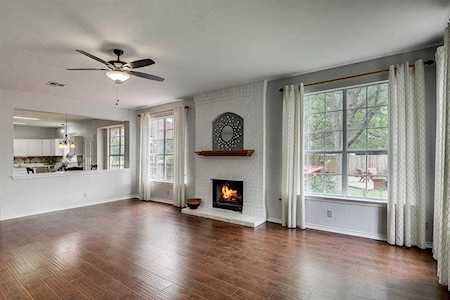 1207 Woodhollow Cv Cedar Park, TX 78613