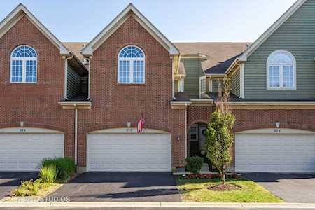 277 W Fairview Circle Palatine, IL 60067