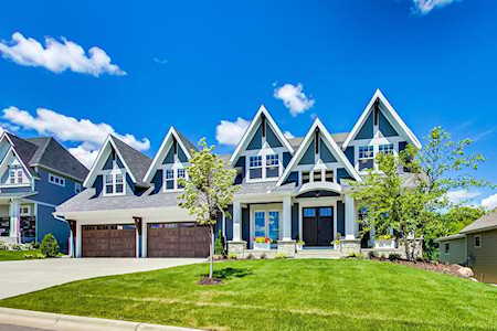 16520 57th Avenue N Plymouth, MN 55446