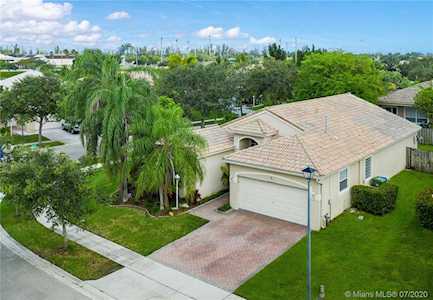 13216 NW 16th St Pembroke Pines, FL 33028
