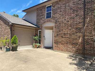200 Shinoak Valley Irving, TX 75063