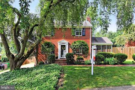 6066 9th St N Arlington, VA 22205