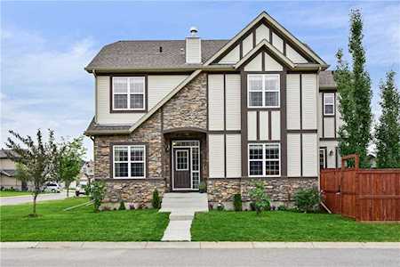 298 Silverado Plains Close SW Calgary, AB T2X 0J2
