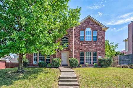 2420 Loftsmoor Lane Plano, TX 75025