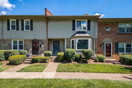 10609 Sycamore Green Louisville, KY 40223