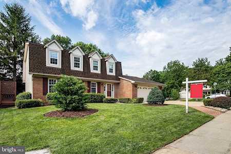 9503 Waterline Dr Burke, VA 22015