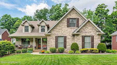 9407 Amber Ridge Ct Louisville, KY 40272
